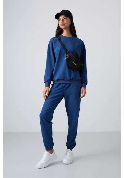 Tommy Life Parlament Basic Pamuklu O Yaka Oversize Lastik Paça Kadın Eşofman Takım - 95287 Parlament Parlament Mavisi Tommy Life Parlament Basic Pamuklu O Yaka Oversize Lastik Paça Kadın Eşofman Takım - 95287 Parlament Parlament Mavisi
