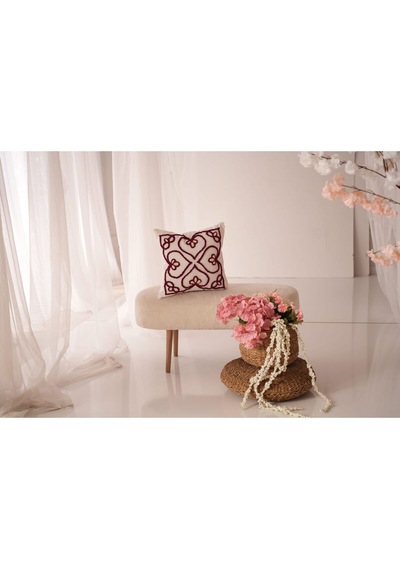 El Yapımı Keten Duck Kumaş Punch Kırlent Kılıfı 43x43 Dekoratif Kalp Motifli Beyaz