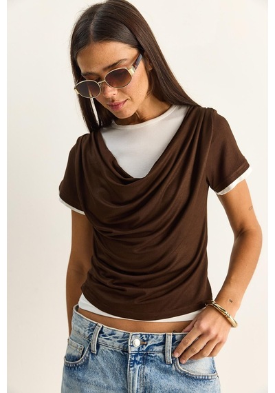 Shade Kadın Çift Kat Görünümlü Degaje Yaka Kısa Kol T-shirt 6140 60286132 - Acı Kahve Acı Kahverengi