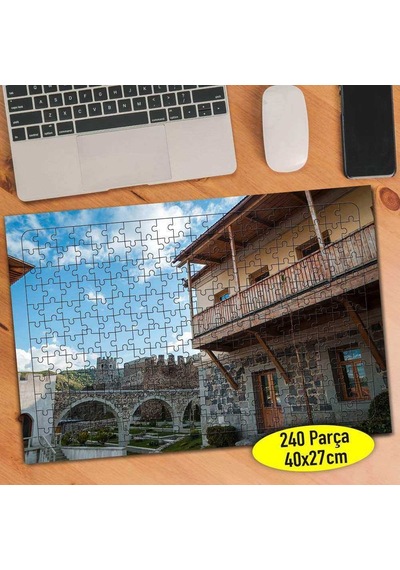 Gürcistan Rabati Kalesi Manzarası 240 Parça Puzzle Yapboz-9833