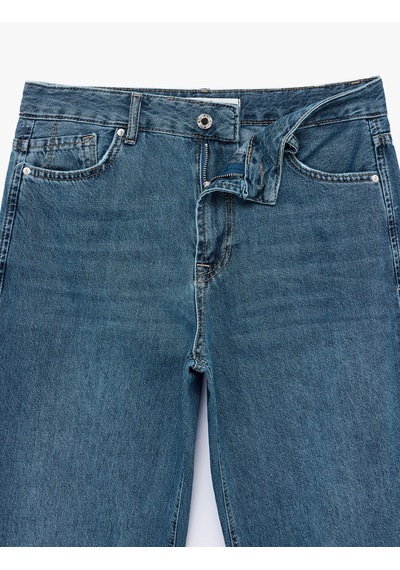 Koton Pamuklu Normal Bel Düğmeli Düz Paça Denim Pantolon - Straight Fit Jean Orta İndigo 7wal40093md Koton Pamuklu Normal Bel Düğmeli Düz Paça Denim Pantolon - Straight Fit Jean Orta İndigo 7wal40093md
