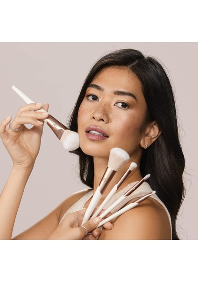 Luxe Natural Elegance Profesyonel Yüz Makyajı Ve Fondöten Fırça Seti, Yüz, Yanak Ve Göz Makyajı İçin Premium Fırça Seti, Sentetik Makyaj Fırçaları, Vegan Ve Zulüm İçermez, 5 Parça Set 30189452