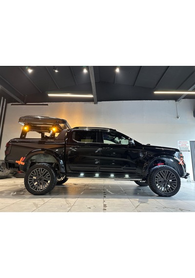 Ford Ranger 2023+ Kapı Kaplama Kapı Plastiği Parlak Siyah