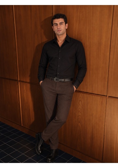 Siyah %100 Pamuklu Nefes Alabilir Kolay Ütülenebilir Uzun Kollu Slim Fit Gömlek Gk 766
