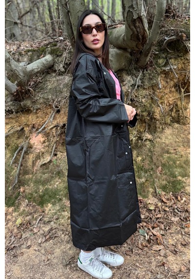 Mollycrush Unisex Su Rüzgar Geçirmez Katlanabilir Kapüşonlu Çıtçıt Düğmeli Eva Siyah Yağmurluk Siyah Mollycrush Unisex Su Rüzgar Geçirmez Katlanabilir Kapüşonlu Çıtçıt Düğmeli Eva Siyah Yağmurluk Siyah