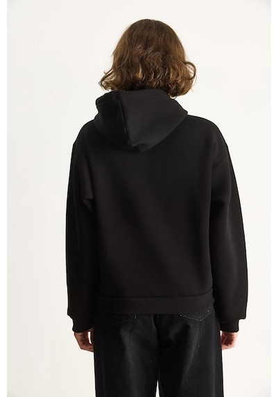 Shade Kadın Nakış İşlemeli Kanguru Cepli Kapüşonlu Şardonlu Salaş Sweatshirt 6872 60283523 - Siyah Shade Kadın Nakış İşlemeli Kanguru Cepli Kapüşonlu Şardonlu Salaş Sweatshirt 6872 60283523 - Siyah