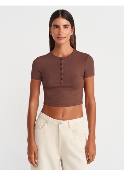 Dilvin 31647 Düğme Detaylı Crop Top-açık Kahve Açık Kahve