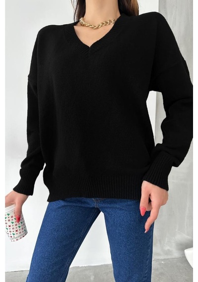 Femelle Kadın Siyah V Yaka Standart Beden Oversize Basic Triko Kazak