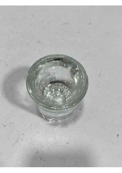 Desenli Kristal Cam Likör Bardağı Defolu