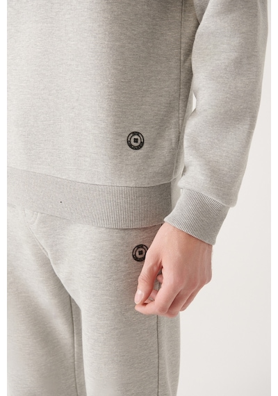 Avva Bisiklet Yaka İçi Polarlı 3 İplik Pamuklu Standart Fit Normal Kesim Unisex Sweatshirt Gri E001017 Gri