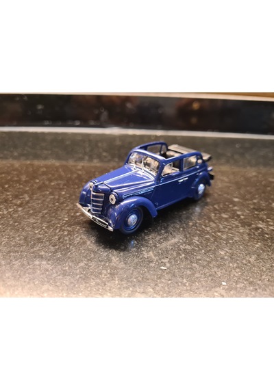 De Agostini 1/43 Moskvitch 400-420a Convertible 1950