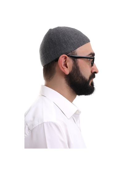 Siyah Kışlık Nokta Desenli Orlon Namaz Takkesi Siyah