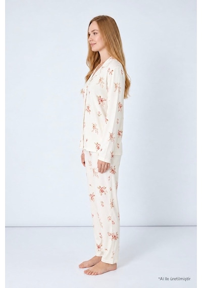 Cottonill Krem Çiçek Desenli Yumuşak Dokulu Gömlek Yaka Düğmeli Uzun Kollu Kadın Pijama Takımı