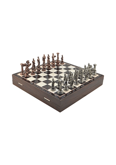 Gifthome Büyük Boy Metal Pegasus Satranç Tk. Antik Ve Ceviz Desenli Sandıklı Mdf Tahtası 36x36x6 Cm.