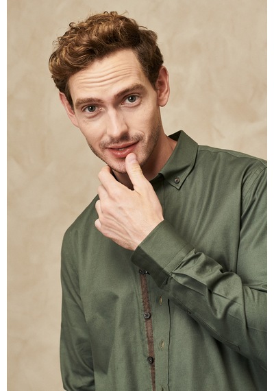 AC&Co / Altınyıldız Classics Erkek Haki Slim Fit Dar Kesim Düğmeli Yaka Gabardin Desenli Gömlek 4A2023100059HAKM Haki AC&Co / Altınyıldız Classics Erkek Haki Slim Fit Dar Kesim Düğmeli Yaka Gabardin Desenli Gömlek 4A2023100059HAKM Haki
