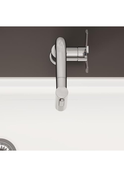 Maestro A42146 Pull-out Eviye Bataryası, 24 Cm Yükseklik, 6 L/dk Akış Hızı, Krom Çok Renkli