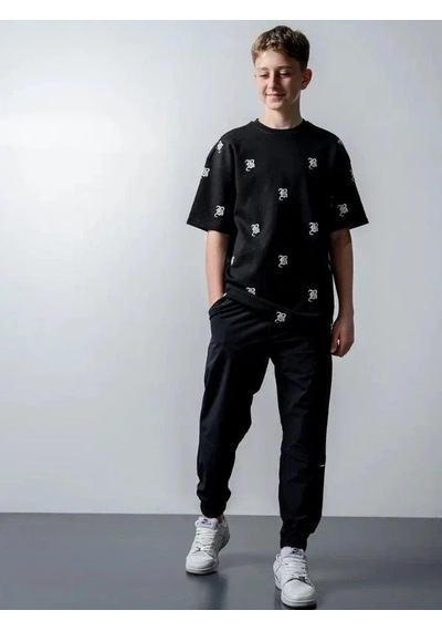 Zekids Erkek Çocuk Harf Baskılı Oversize Tshirt-15546 SIYAH