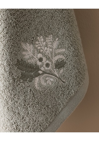 Madame Coco Selmor %100 Pamuk Nakışlı Yüz Havlusu - Haki - 50x76 Cm 8684427302064 Çok Renkli