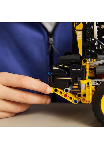 LEGO® Technic Volvo L120 Electric Tekerlekli Yükleyici 42209 - İnşaatı Seven 9 Yaş ve Üzeri Çocuklar için Yaratıcı Oyuncak Yapım Seti(973P)