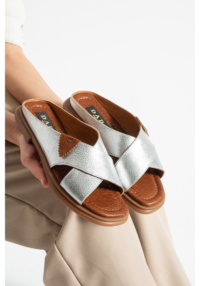 Dabab Shoes Narel Kadın Gümüş Hakiki Deri Düz Taban Çapraz Bant Terlik Sandalet