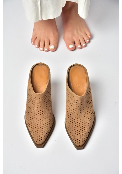 Fox Shoes Y654930702 Vizon Hakiki Deri Süet Western Topuklu Kadın Terlik