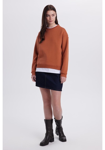 Tudors Kadın Oversize Geniş Kesim Pamuklu Bisiklet Yaka Kiremit Sweatshirt-39932 Kiremit Tudors Kadın Oversize Geniş Kesim Pamuklu Bisiklet Yaka Kiremit Sweatshirt-39932 Kiremit
