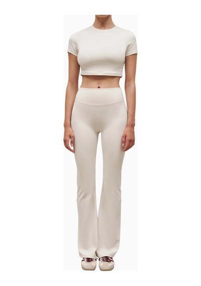 Because Of Alice Base Sculpting Flared Leggings Şekillendirici Yüksek Bel Bol Paça Kadın Tayt Krem