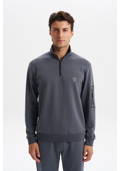 AR-MA Arma Erkek Slim Fit Dik Yaka Yarım Fermuar Pamuklu Sweatshirt Sol Kol Fermuar Cepli K30404685702 Gri AR-MA Arma Erkek Slim Fit Dik Yaka Yarım Fermuar Pamuklu Sweatshirt Sol Kol Fermuar Cepli K30404685702 Gri
