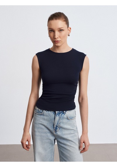 Dilvin Kadın Kenarları Büzgülü Lacivert T-shirt - 101a21054