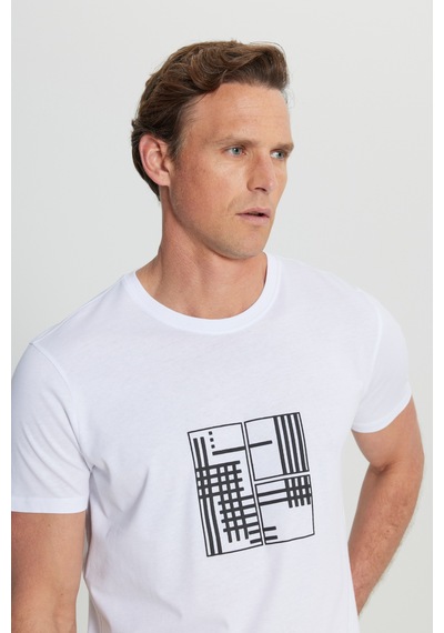 AC&Co / Altınyıldız Classics Erkek Beyaz Pamuklu Slim Fit Dar Kesim Baskılı Esnek Tişört Beyaz