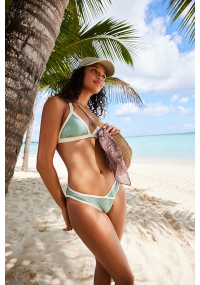 Penti Açık Yeşil Ivy V Kesim Slip Bikini Altı A.yesıl