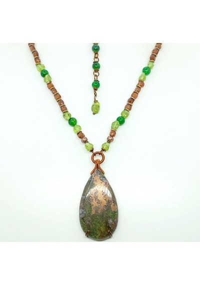 2691 Chalcopyrit Hossanite Garnet Zebercet Fuchsite El Yapımı Kolye Çok renkli