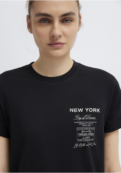 Mavi - New York Nakışlı Siyah Tişört 1614260-900