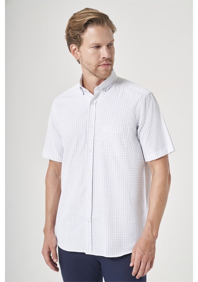 İmza Beyaz-mavi Düğmeli Yaka Kısa Kol Cepli Comfort Fit Pamuklu Gömlek 1004260188 Beyaz - K.mavi İmza Beyaz-mavi Düğmeli Yaka Kısa Kol Cepli Comfort Fit Pamuklu Gömlek 1004260188 Beyaz - K.mavi