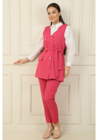By Saygı 6 Düğmeli Sahte Cepli Kuşaklı Yelek Beli Lastikli Dar Paça Pantolon 2'li Takım Fuşya By Saygı 6 Düğmeli Sahte Cepli Kuşaklı Yelek Beli Lastikli Dar Paça Pantolon 2'li Takım Fuşya