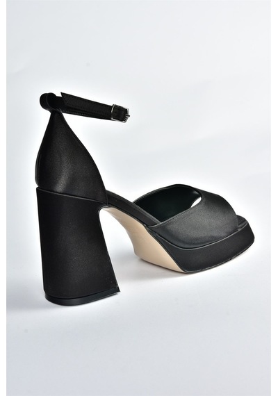 Fox Shoes Siyah Saten Kumaş Kalın Platform Topuklu Kadın Ayakkabı (546768619)