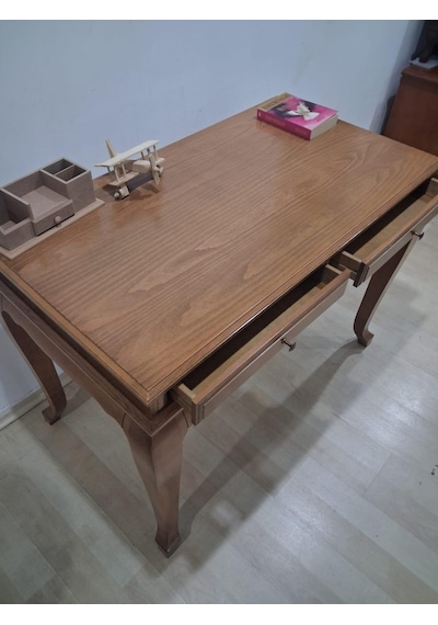Çalışma Masa Klasik Alt St 90631 Model Lüks Klasik Ahşap Ceviz Renk El Yapım Kahverengi Çalışma Masa Klasik Alt St 90631 Model Lüks Klasik Ahşap Ceviz Renk El Yapım Kahverengi