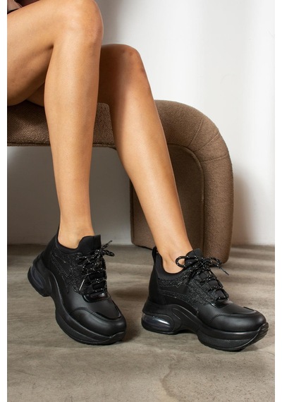 Shoetek Vergna Kadın Sneakers Bağcıklı Spor Ayakkabı Siyah Deri Siyah Shoetek Vergna Kadın Sneakers Bağcıklı Spor Ayakkabı Siyah Deri Siyah