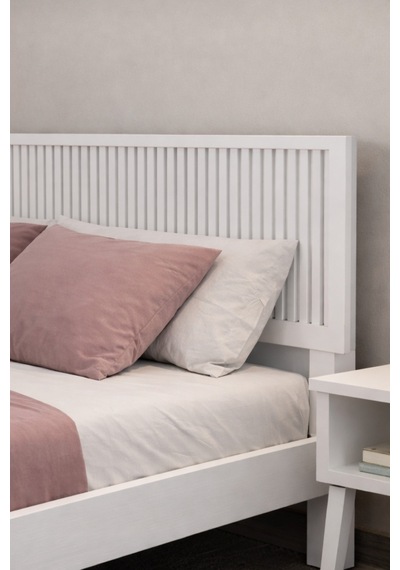 Renazzo Alaz Dikey Başlıklı Masif Ahşap Karyola Ve 2 Adet Beyaz 200x200 Beyaz - 200 X 200