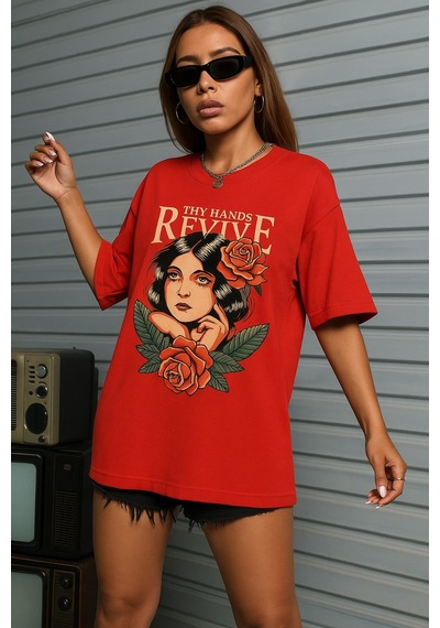 Sepette 6 Ve Üzeri Alımlarda 1 Tişört Hediyedir - Unisex Mane Baskılı Tshirt Kirmizi Sepette 6 Ve Üzeri Alımlarda 1 Tişört Hediyedir - Unisex Mane Baskılı Tshirt Kirmizi