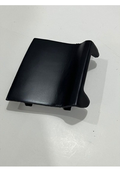 Audi A3 2009-2013 Uyumlu Arka Tampon Çeki Demiri Kapağı