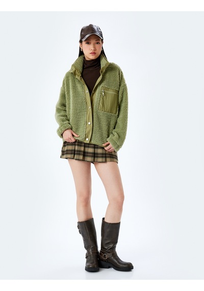 Koton Oversize Cep Detaylı Çıtçıt Düğmeli Peluş Sweatshirt Haki 5wal10876ık Haki Koton Oversize Cep Detaylı Çıtçıt Düğmeli Peluş Sweatshirt Haki 5wal10876ık Haki