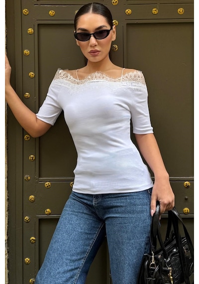 Beyaz Dantelli Madonna Yaka Slim Fit Tişört Mg2743