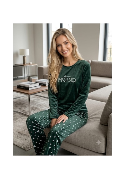 Kadın Uzun Kollu Desenli Exclusive Likralı Kadife Pijama Takımı Yeşil
