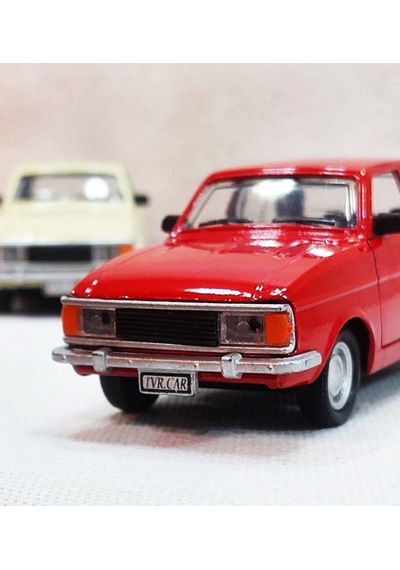 Tofaş Metal Çekbrak Araba Hillman Hunter 1966 Kırmızı Çok Renkli