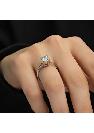 4 Tırnak Swarovski Taşlı Gümüş Yüzük