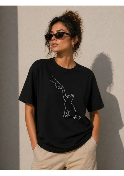 Defymoda Minimal Kedi Çizim Baskılı Tişört Kısa Kol Yazlık T-shirt - Siyah