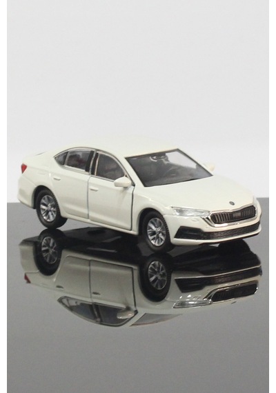 Toyaş Skoda Octavia  Model Çek Bırak Araba 11 CM Beyaz