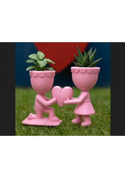 3d Baskı Aşk Saksısı - Kalp Tutan Çift Figürlü Dekoratif Saksı - Pembe -