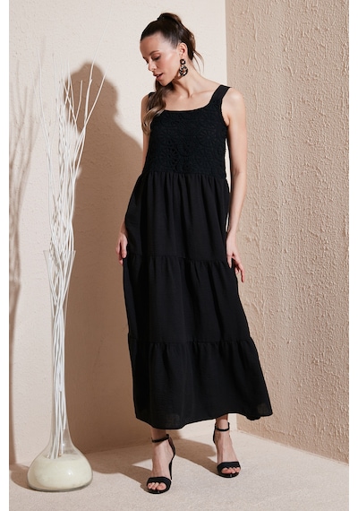 Lela Relaxed Fit Volanlı Uzun Bayan Elbise 611El010 Siyah Lela Relaxed Fit Volanlı Uzun Bayan Elbise 611El010 Siyah